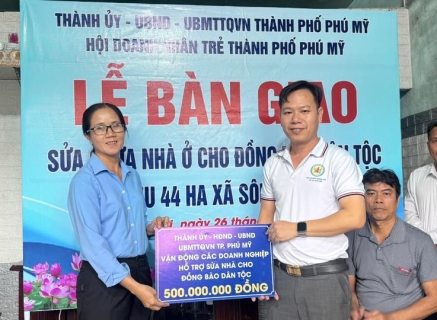 LỄ BÀN GIAO NHÀ SỬA CHỮA CHO ĐỒNG BÀO DÂN TỘC TẠI XÃ SÔNG XOÀI, TP. PHÚ MỸ