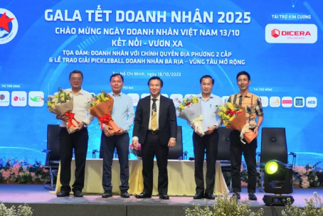 Chính quyền và doanh nhân chia sẻ về thủ tục hành chính, cơ hội đầu tư