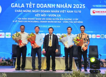 Chính quyền và doanh nhân chia sẻ về thủ tục hành chính, cơ hội đầu tư