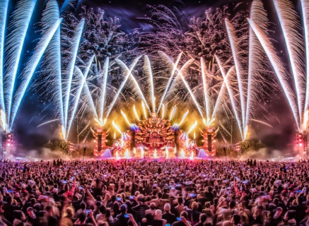 ÂM THANH ÁNH SÁNG – LINH HỒN CỦA TỔ CHỨC SỰ KIỆN